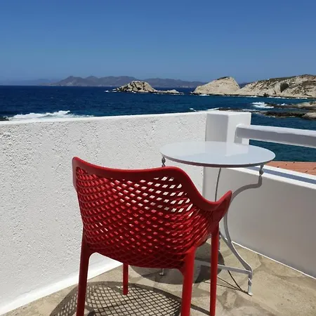 Traditional Waterfront House Nyaraló