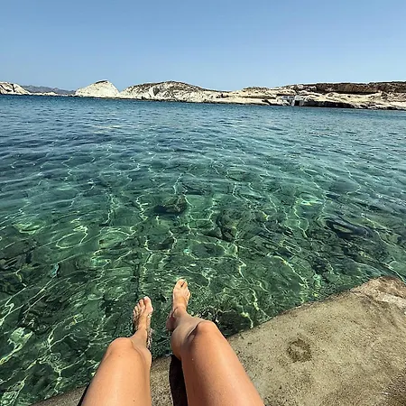 Traditional Waterfront House Nyaraló Mandrákia