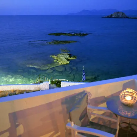 Traditional Waterfront House Mandrakia