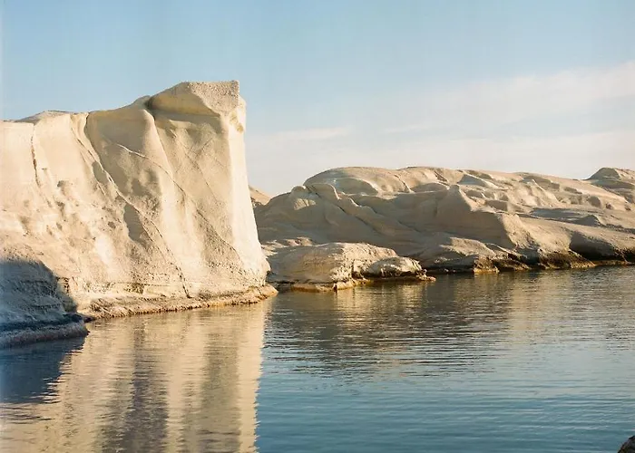 別荘 Traditional Waterfront House Mandrakia