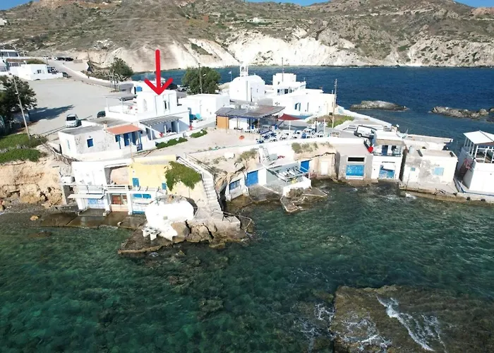 펜션 Traditional Waterfront House Mandrakia