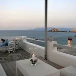 Hébergement de vacances Traditional Waterfront House Mandrakia